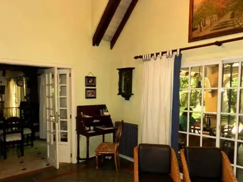 Distinguida Casa Estilo Inglés en el Bo. Abierto Los Naranjos - Maschwitz - Escobar