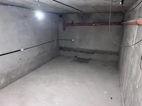 Local en Alquiler en Villa del Parque, USD 800