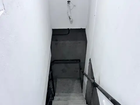 ALQUILER LOCAL VILLA DEL PARQUE CON SOTANO