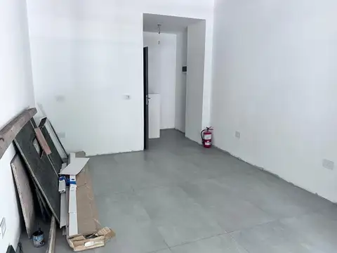 Local en Alquiler en Villa del Parque, USD 800