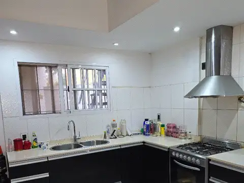 Beazley 1000, Piso pb