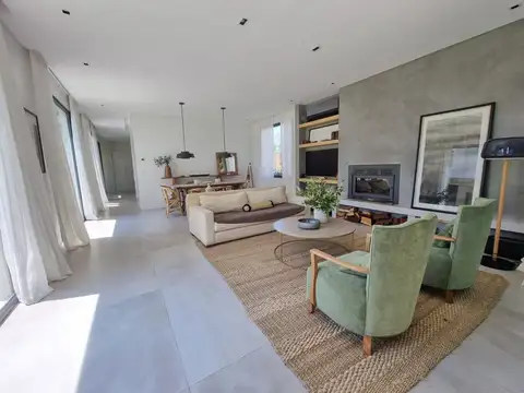 Alquiler temporario Lindísima Casa en Club Newman