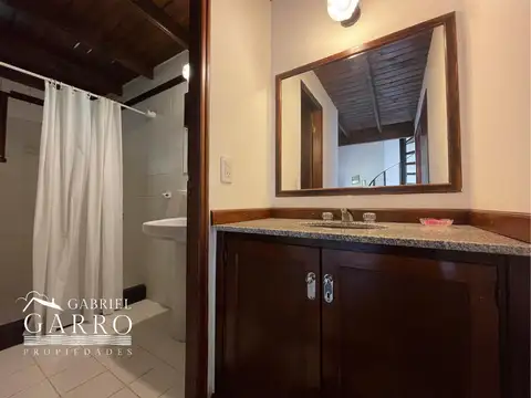 Tradicional departamento en venta en excelente ubicación.