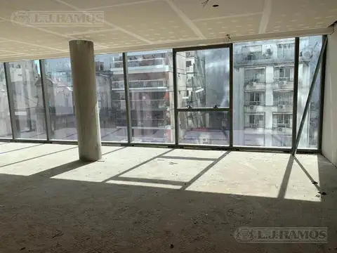 Oficina en Alquiler al Este