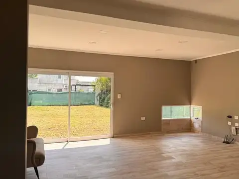 Depto Tipo Casa 4 ambientes con 1 baño