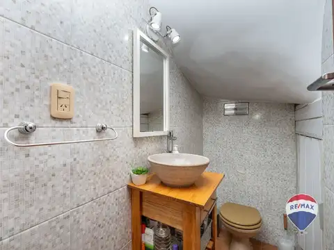 Casa 5 ambientes con 1 baño