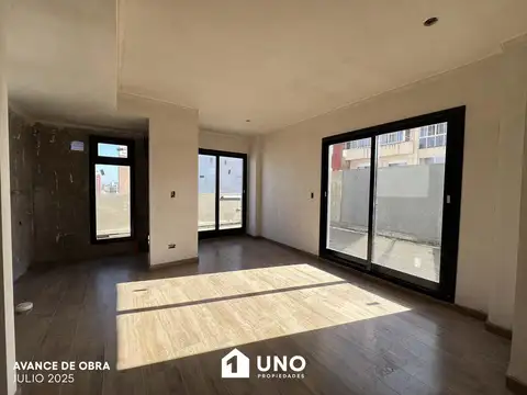 Entre Ríos y Pasco - Amplio Dpto de 1 Dormitorio. Posibilidad cochera.