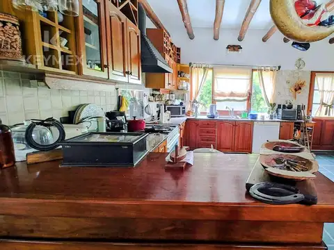 Casa 6 ambientes con 3 baños