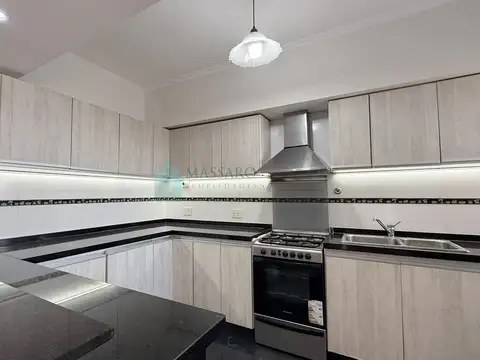 Timoteo Gordillo 100, Piso 19