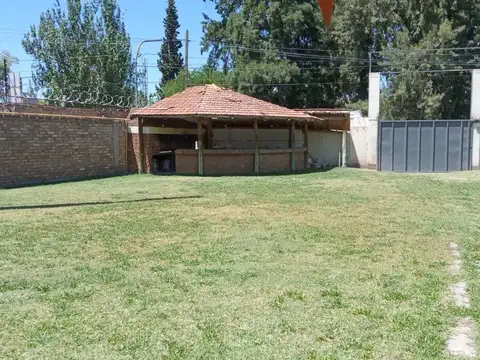 Local en Venta en Villa Nueva De Guaymallen, USD 400.000