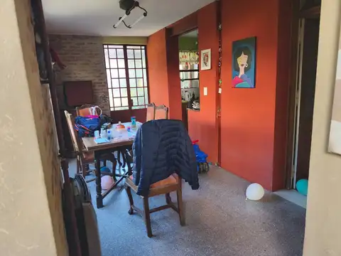 CASA S/LOTE 8,66 x43  -5 AMB -FONDO, PILETA, QUINCHO-  fte a los parques-  CERCANIA AL TREN Y SUBTE