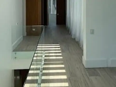 Casa en Venta en Albanueva, USD 2.000.000