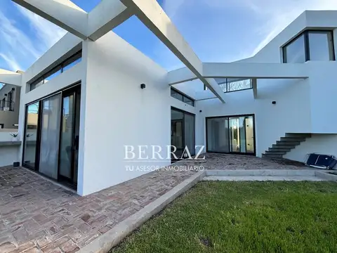 Casa venta 6 ambientes C C San Francisco Manzanares Pilar lote de 1414 m2  RETASADO! OPORTUNIDAD!!