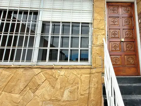 José H. Martínez 1400