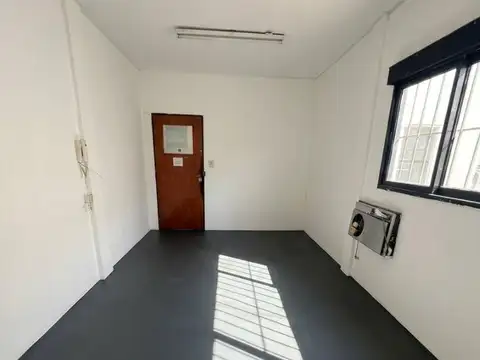 Venta Oficina en Galería Centro Morón | 1° Piso | Bajas Expe