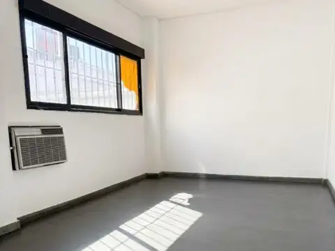 Venta Oficina en Galería Centro Morón | 1° Piso | Bajas Expe