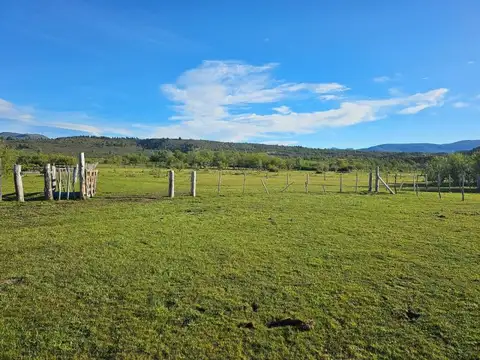 -42.5056499 -71.4374851