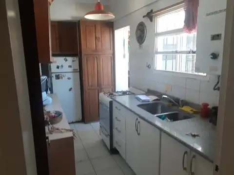 Excelente depto de 2 Dorm C/baño y Dep C/baño a 1 cuadra de Alvear