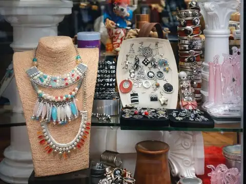 Local 4.50 x 10 - Regaleria - Talabatería - Art. playa