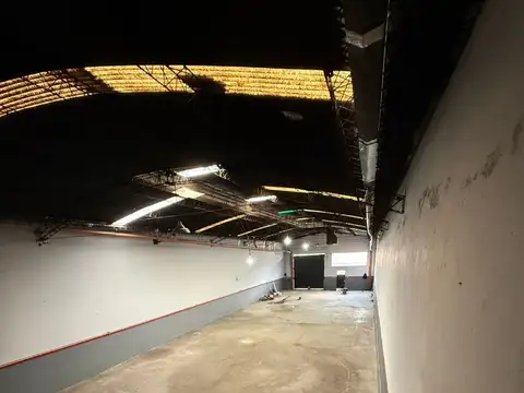 Galpón Alquiler 400 M2, Tinglado Altura 6m, C/ Ofic. Vestuario, San Justo