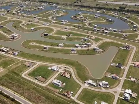 Terreno en Venta en Berazategui, USD 69.000