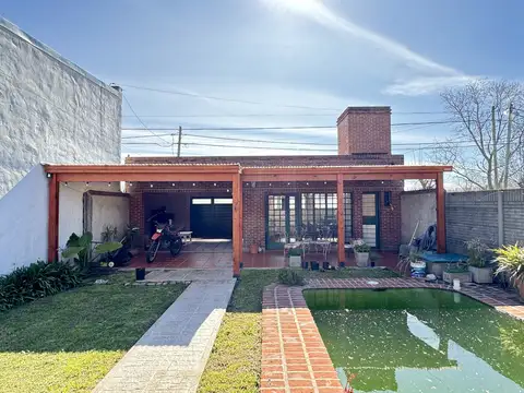 Casa 7 ambientes con 3 baños