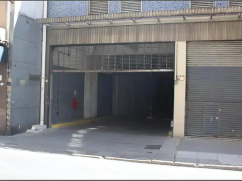 Venta Cochera en Monserrat