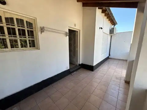 Depto Tipo Casa en Venta en Ramos Mejia, USD 78.000