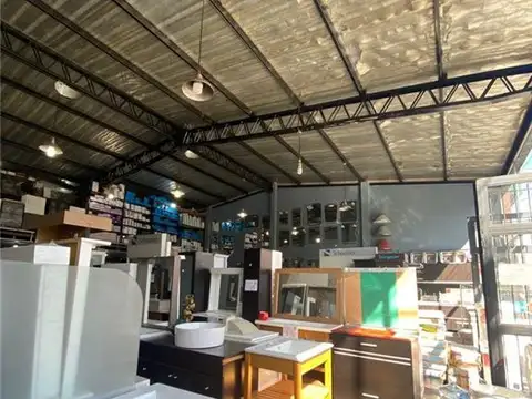 LOCALES - A LA CALLE - MONTE GRANDE, GRAN BS. AS. SUR