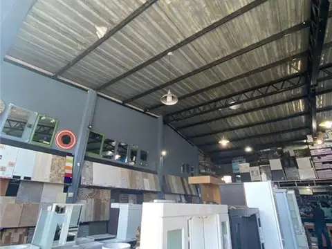 LOCALES - A LA CALLE - MONTE GRANDE, GRAN BS. AS. SUR