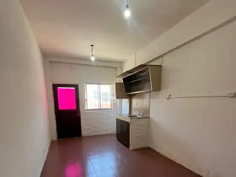 Dpto monoambiente al frente planta baja, excelente ubicacion: Chiclana 2 B, Lomas de Zamora