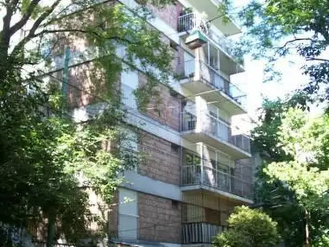 DEPARTAMENTO DE 2 AMBIENTES EN FLORESTA, IDEAL INVERSOR.