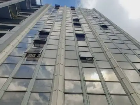 13 e/ 46 y 47 700, Piso 13