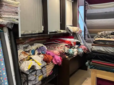 Local en Venta 63 años