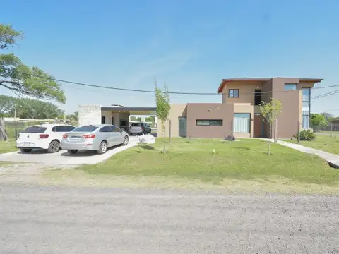 Casa en Venta en Funes, USD 215.000