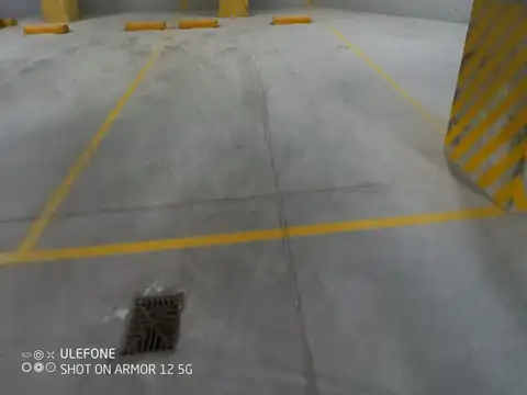 Cocheras Cubiertas con Porton Automatico. Escobar Centro.