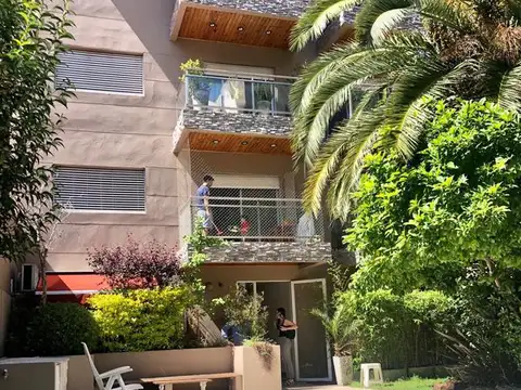 Departamento con cochera en Lomitas Permuta