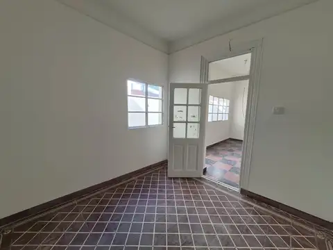 Depto Tipo Casa en Alquiler 50 años