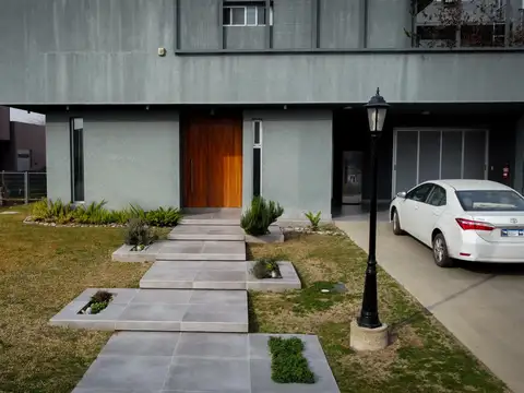 Casa en Venta de 5 dormitorios