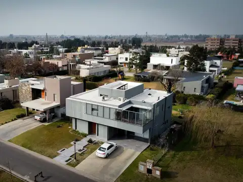 Casa en Venta en Rosario, USD 575.000