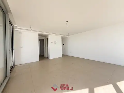 SEMIPISO 4 AMBIENTES FRENTE AL MAR. GUEMES Y LA COSTA.