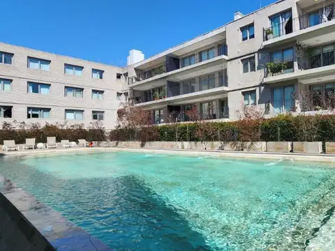 Impecable 3 Ambientes en Cassa Isidro | Balcón con Parrilla, Cochera y Baulera