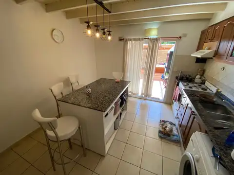Depto Tipo Casa en Venta con 1 cocheras