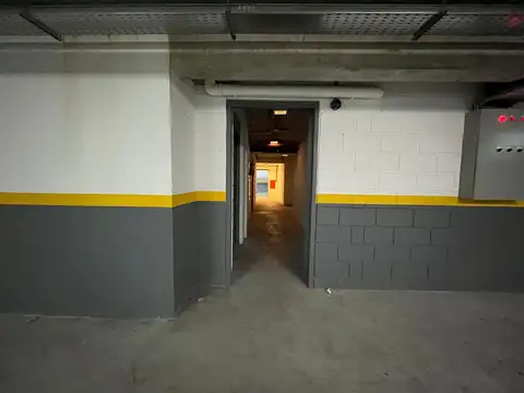 VENTA COCHERA AV CORRIENTES 3800 ALMAGRO