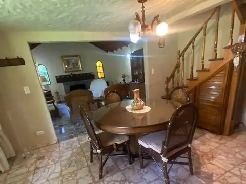 Casa - Barrio Parque Leloir