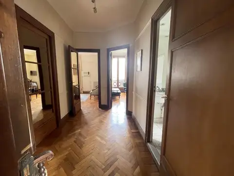 Oficina en Venta 70 años