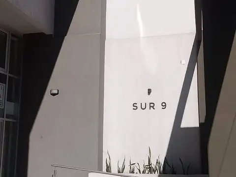 COCHERA CUBIERTA - ZONA CENTRO - EVA PERÓN 2476