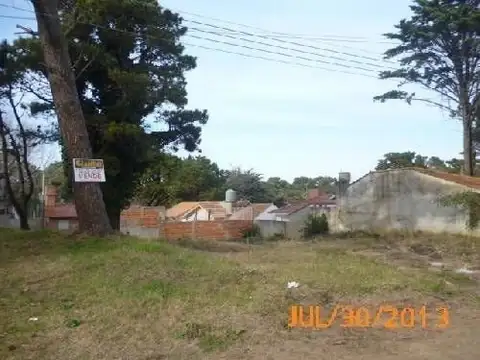 Terreno - Venta - Argentina, Villa Gesell - Av.7 33200