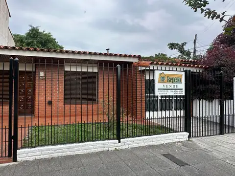Chalet en Venta en el Barrio Nuevo de Banfield – ¡Impecable y Listo para Habitar!