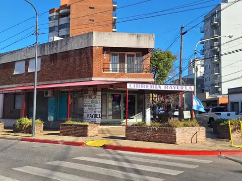 Jean Juares 918 , Piso 1